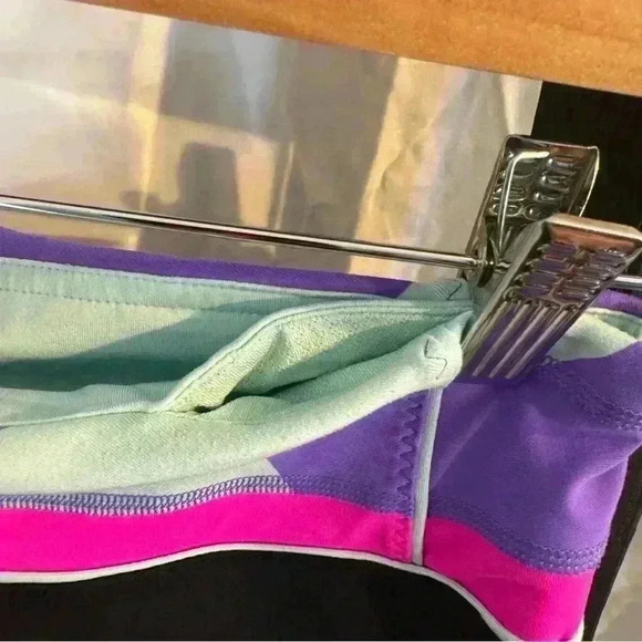 Lululemon leggings - Picture 9 of 16